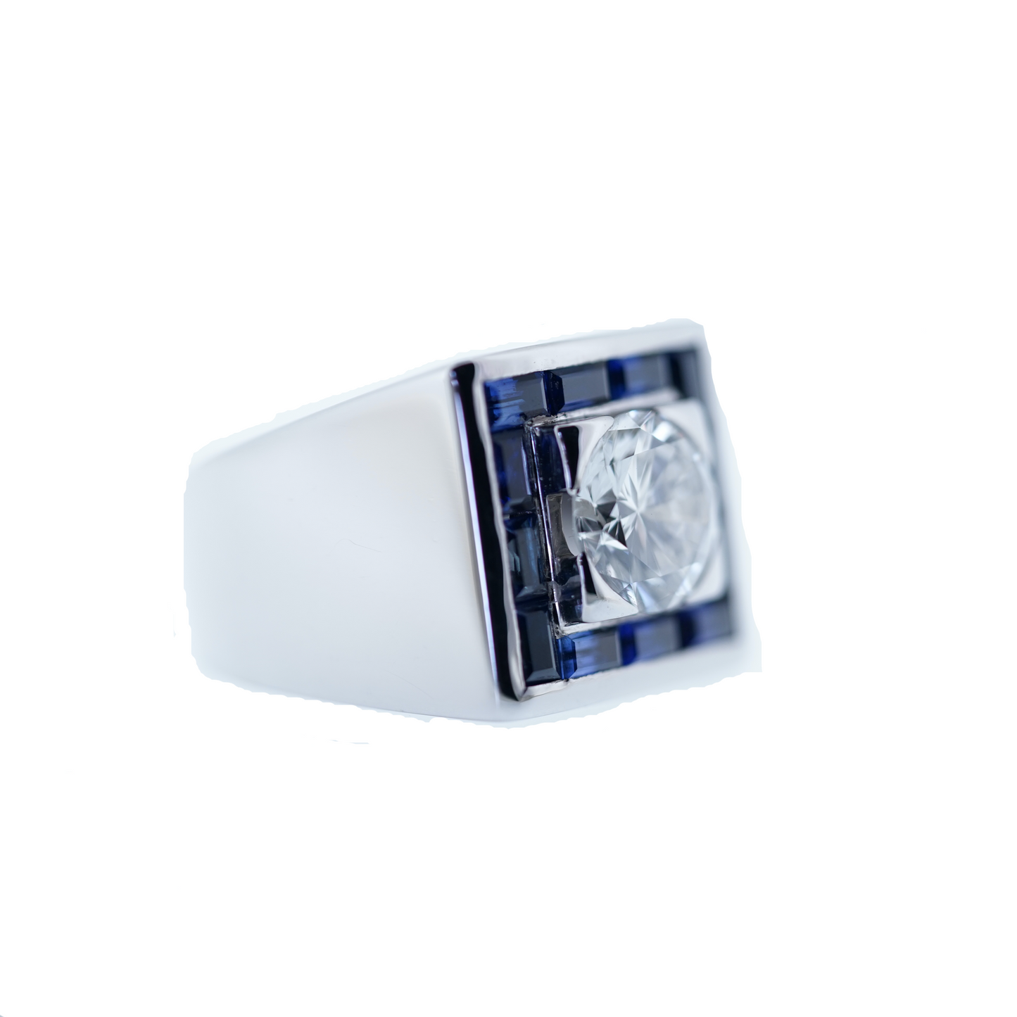 18 k White Gold Ring set with a 2ct Diamond surrounded by Sapphires
