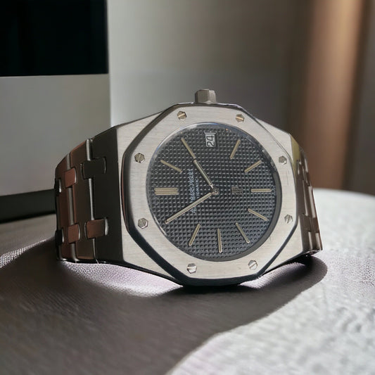 Audemars Piguet Royal Oak A Series 5402, 24time, chrono24, luxury high-end watch