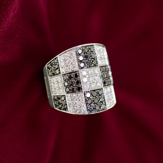 Bulgari Enigma 142 Black & White Diamonds Fine Ring