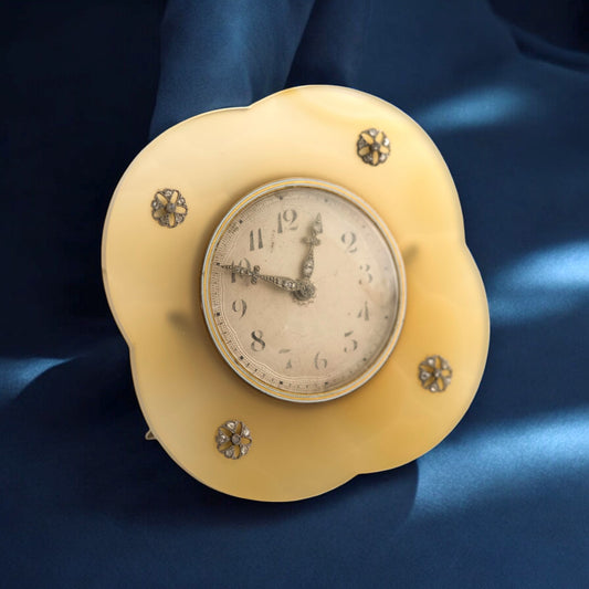 Cartier Art Deco 18 k Red Gold & Bakelite Table Clock Pendulette / Tischuhr ca 1920' One of One, phillips auction