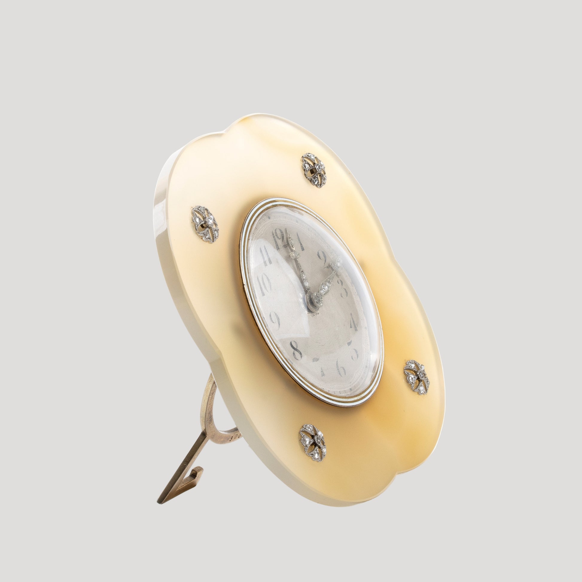 Cartier Art Déco agate and silver table clock / horloge/ tischuhr set with diamonds, 1920'