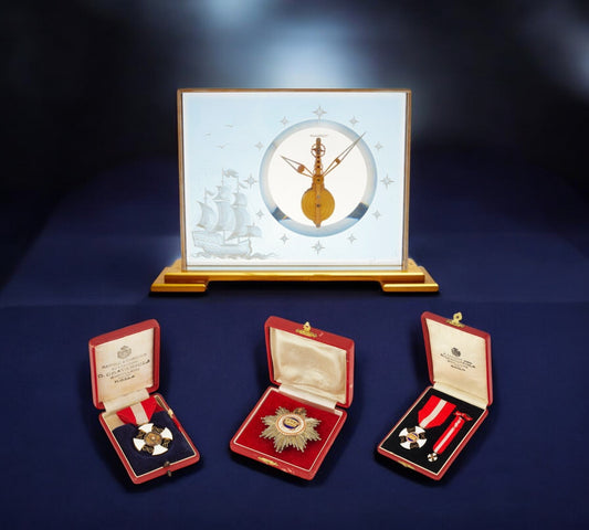 Collection Prince and Princess of Savoy 8 Days Jaeger-LeCoultre Table Clock / Pendulette & 3 Royal gold medals Rare