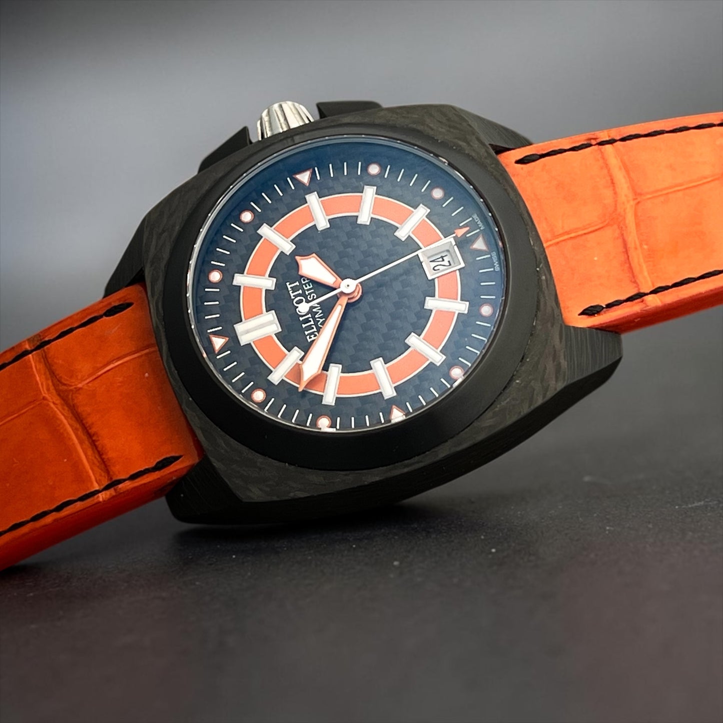 Ellicott, Skymaster, round automatic watch