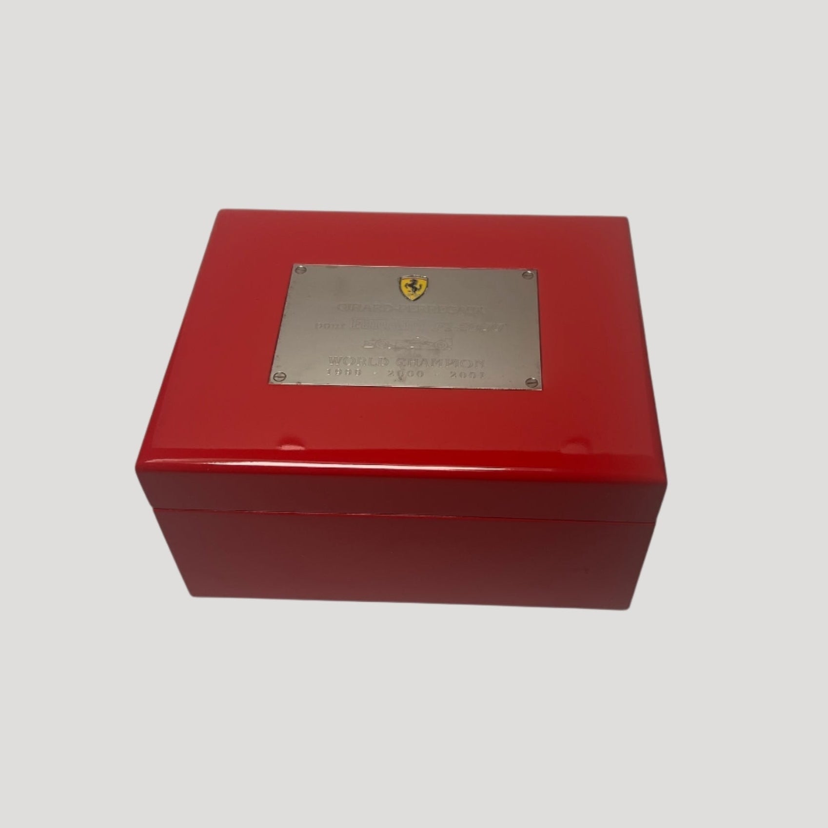 Girard Perregaux Ferrari 2001 Woden Box