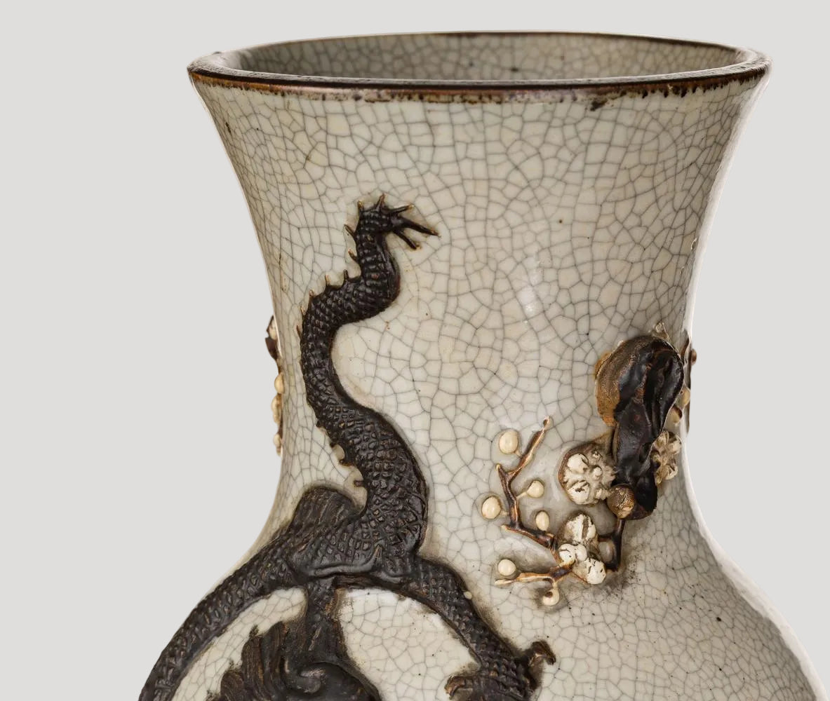 Pair of large porcelain vases with dragons China 1900'