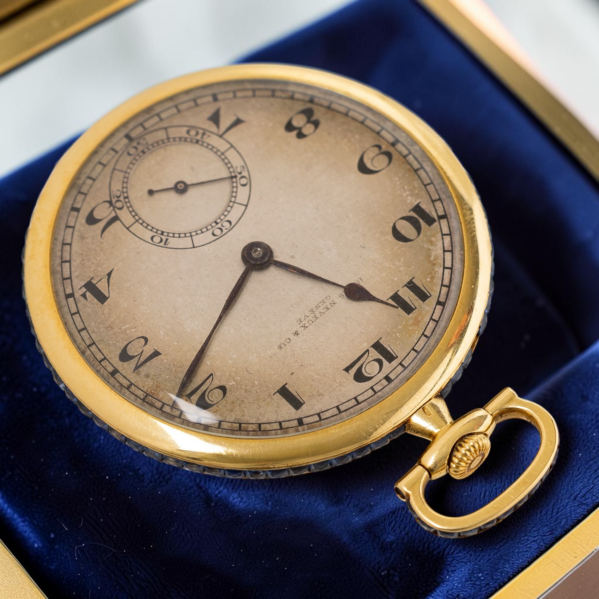Haas Neveux Genève Art Deco 18k Gold Pocket Watch / Taschenuhr / Montre de poche set with sapphires ca 1920