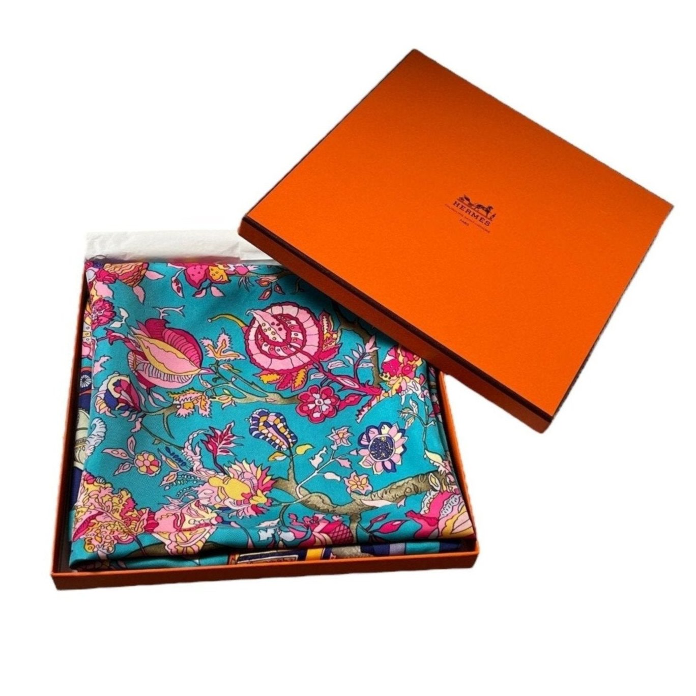 hermes, hermes scarf, luxury, gifts 24time vestiaire collective