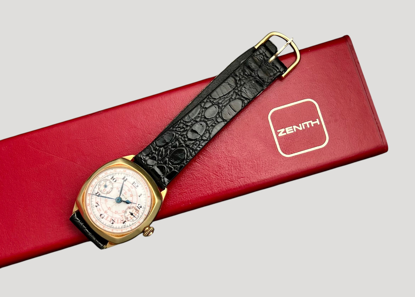 Zenith 18k Gold Art Deco Push-button Chronograph Valjoux 13 Watch