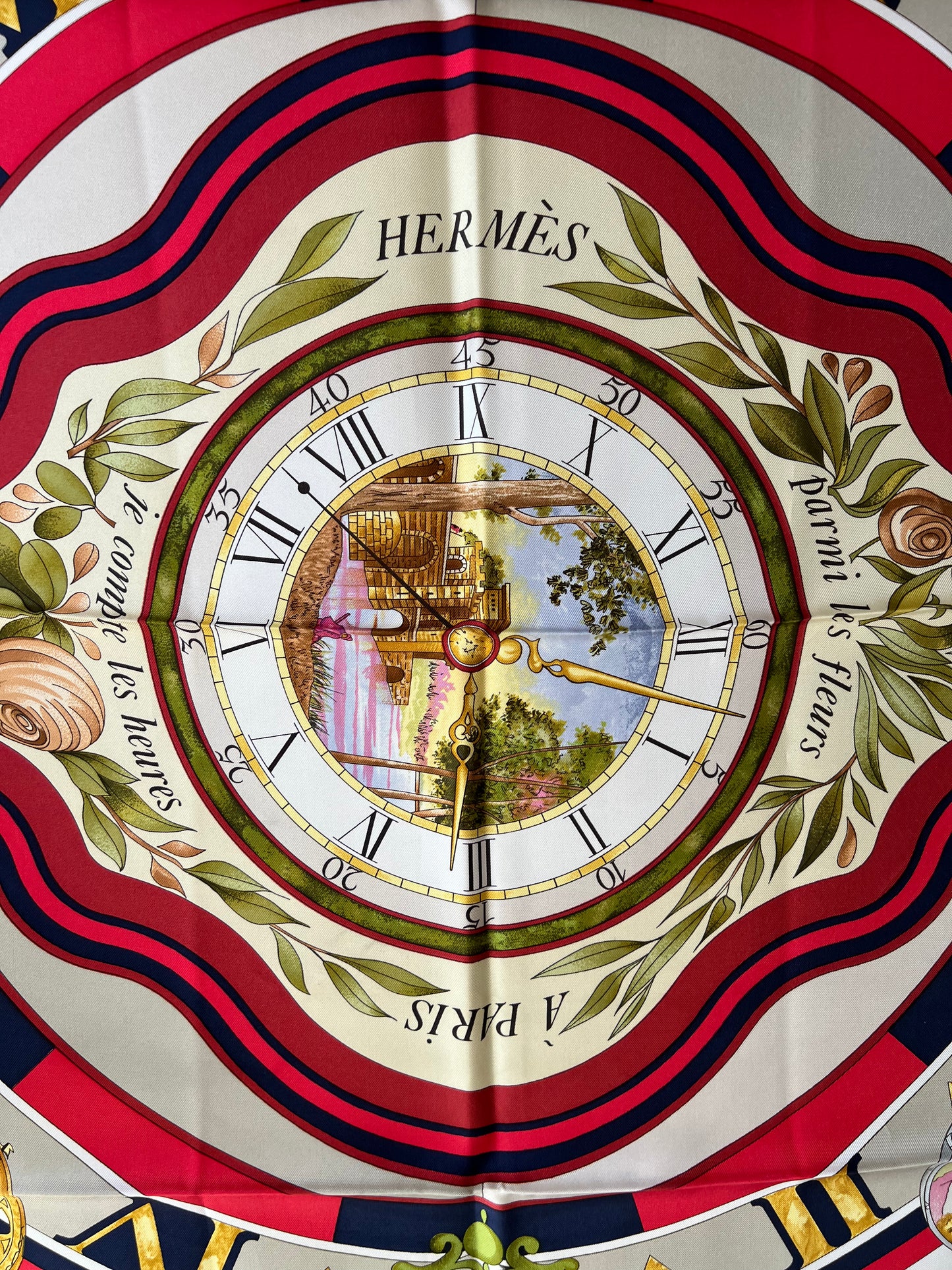 Hermès 'Parmis les fleurs je compte les heures' Silk Scarf/ Schal/ Echarpe 90 cm