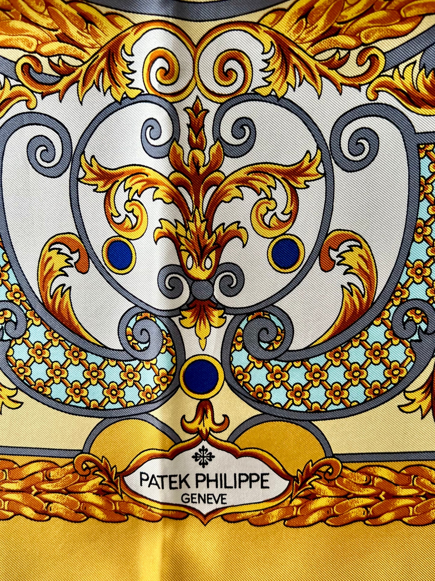 Patek Philippe New Silk Scarf/ Schal/ Echarpe in its Patek box