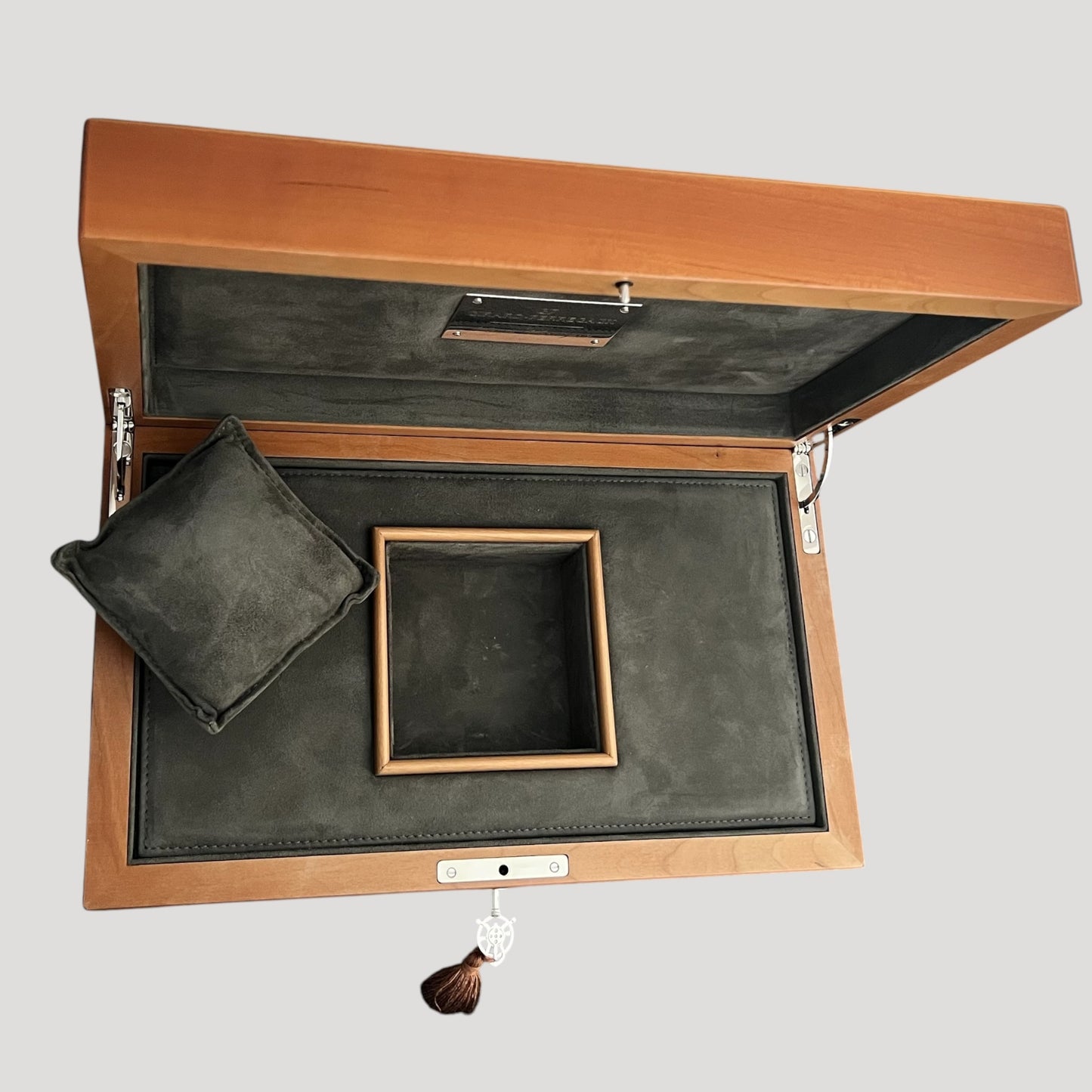 Girard Perregaux Important Woden Box with Key