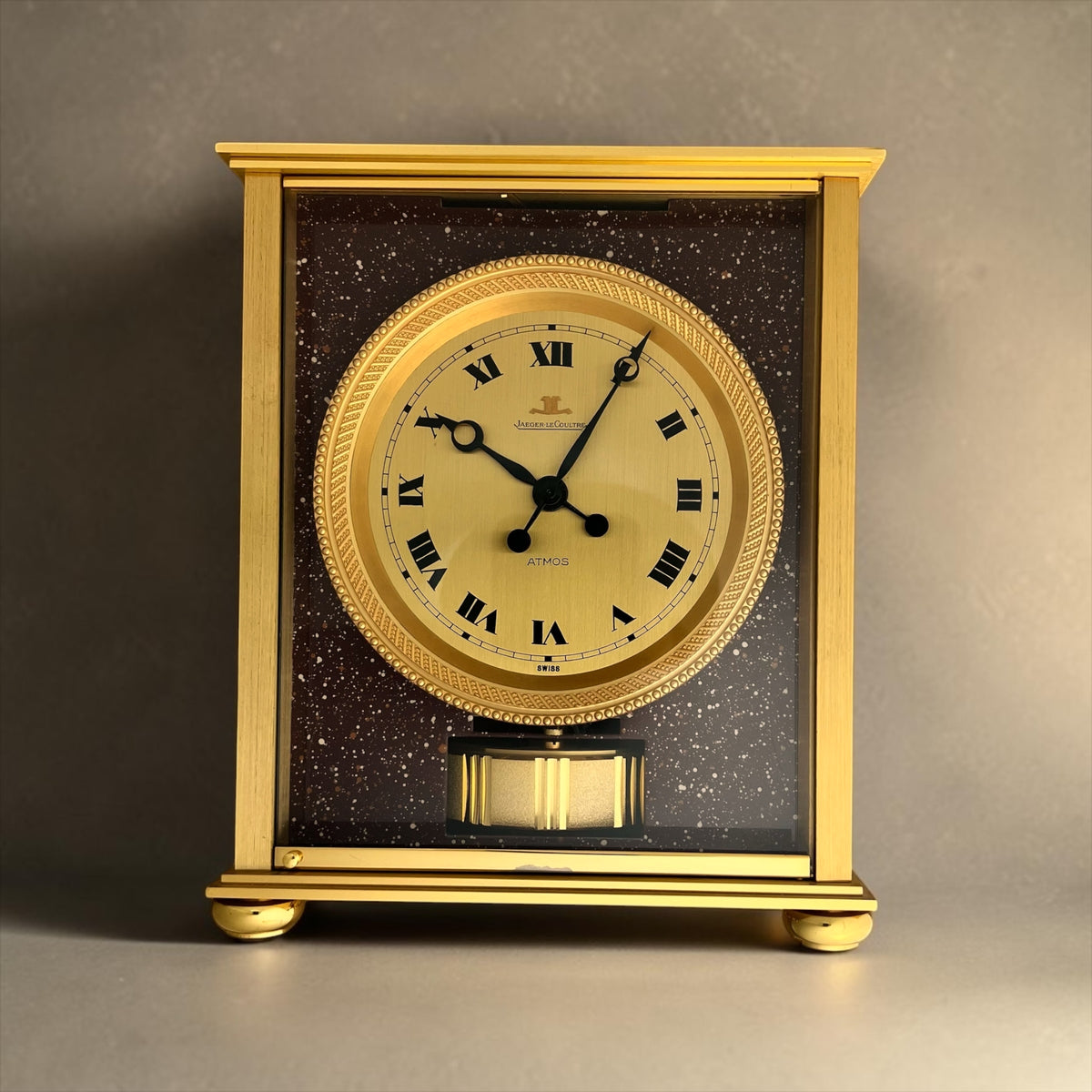 Jaeger-LeCoultre Atmos Red Marble Motifs Roman Dial