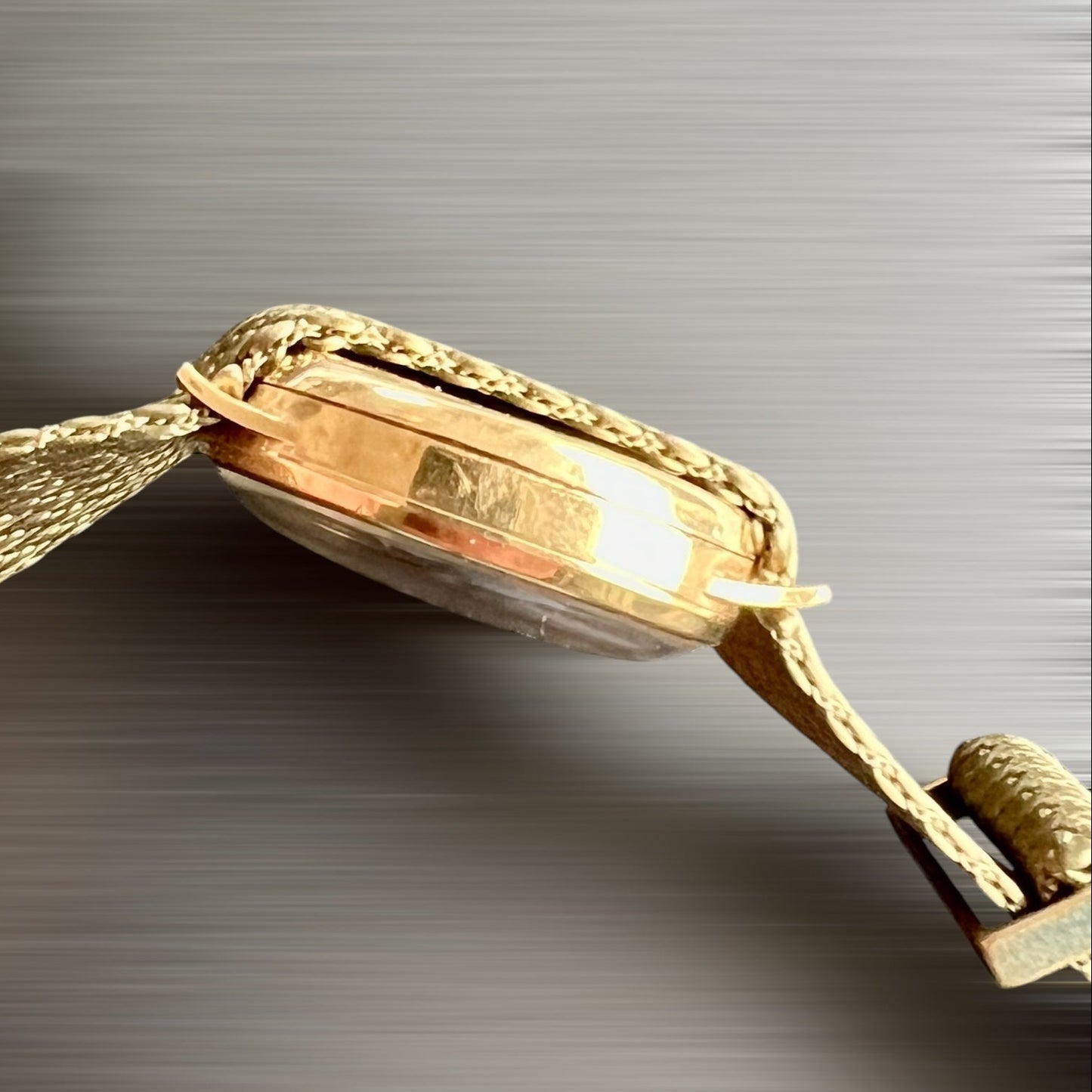 Large Universal Geneve Chrono Vintage 18K Gold Rare