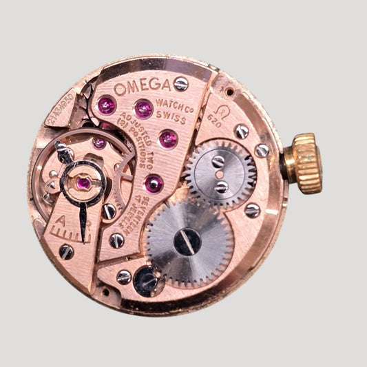 Omega 620 manual winding movement