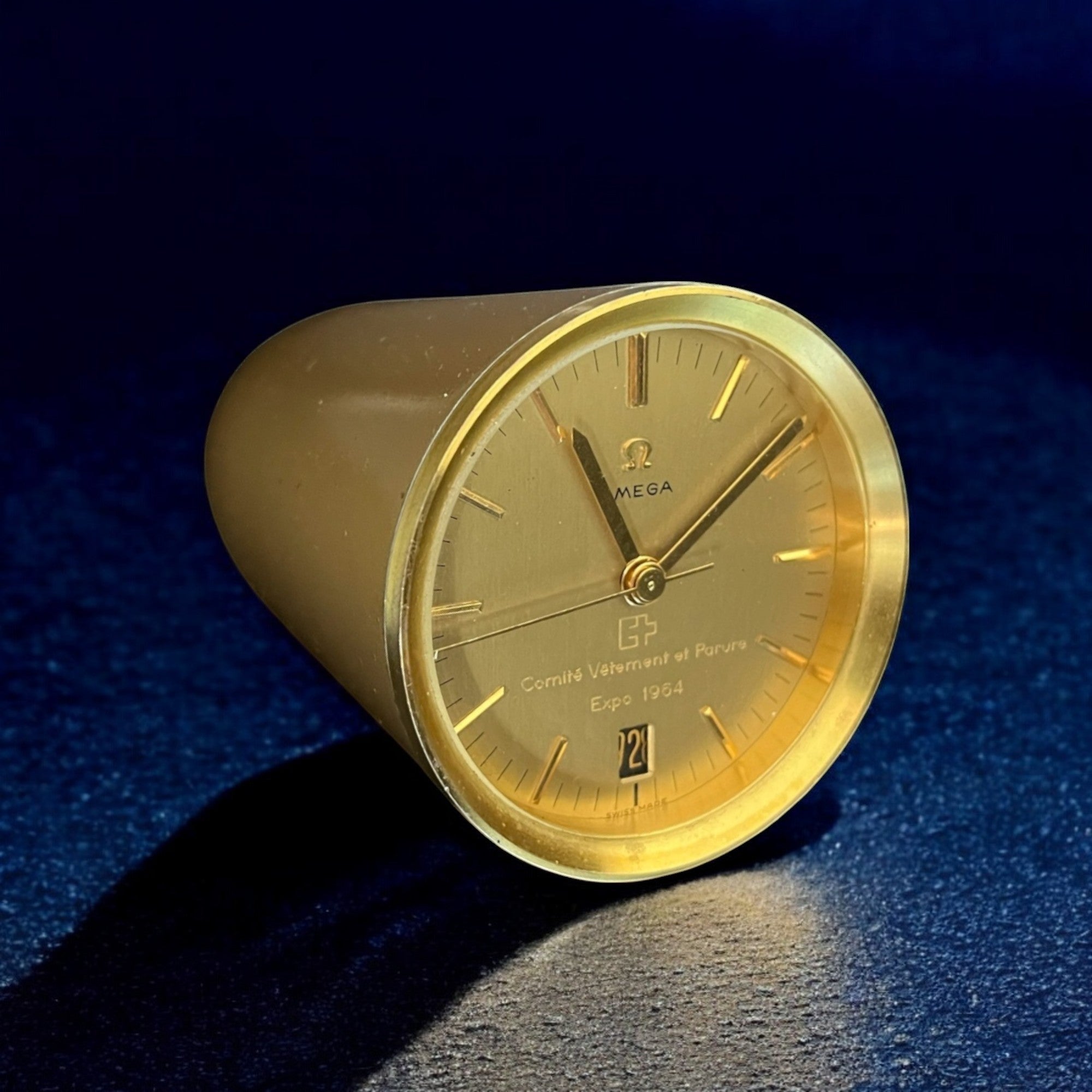 Omega Vintage Table Clock Rocket Line 1964 Ref. 5556 — Rare