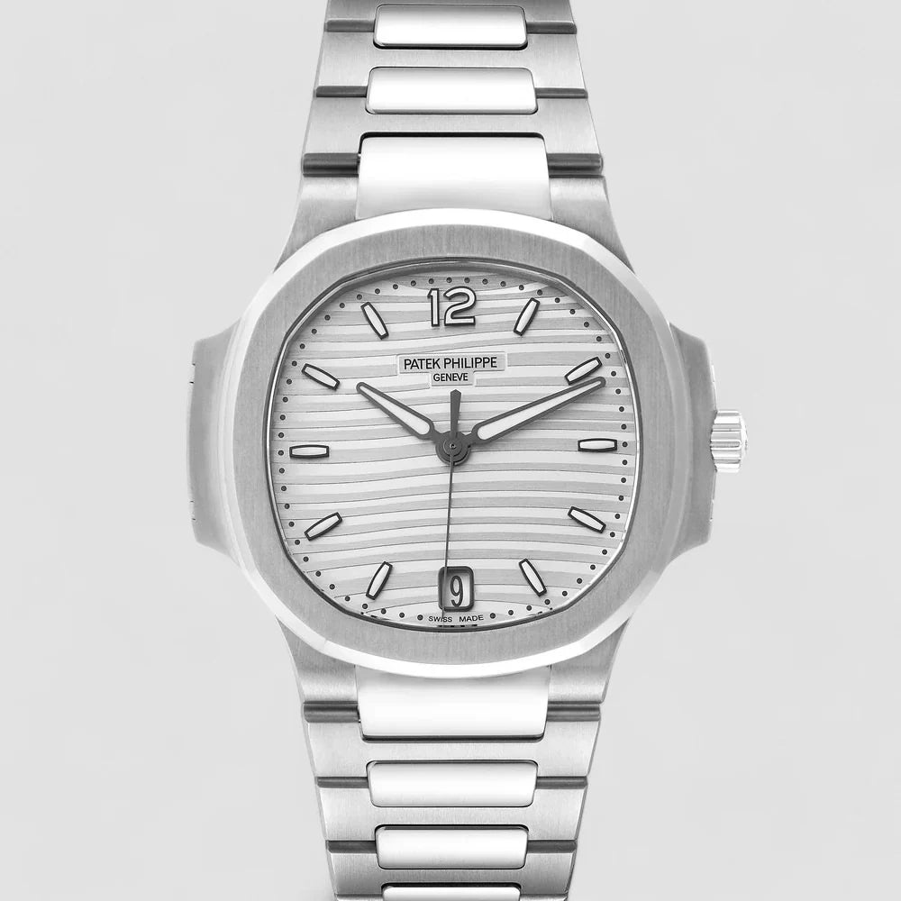 Patek Philippe Nautilus Ladies Stainless Steel Silver Opaline 7118/1A-010 New Full Set
