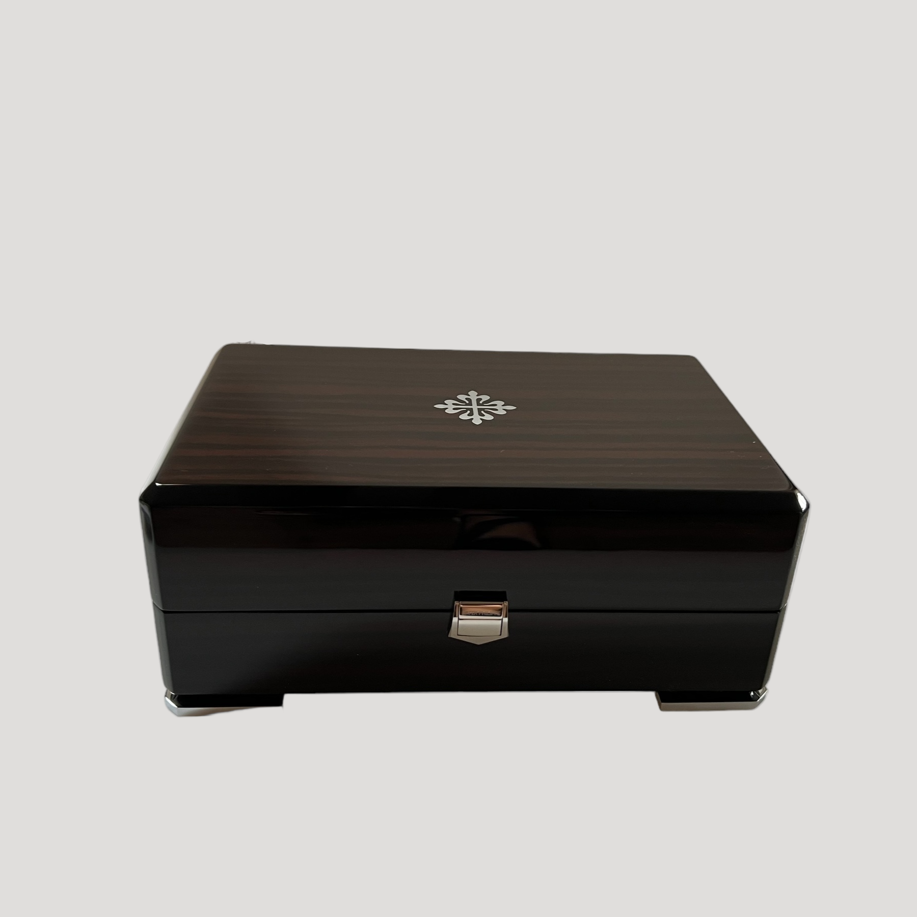 Patek Philippe New Rare Wooden Box/ Boîte/Schachtel / Scatola empty vide-poches, jewellery decorative