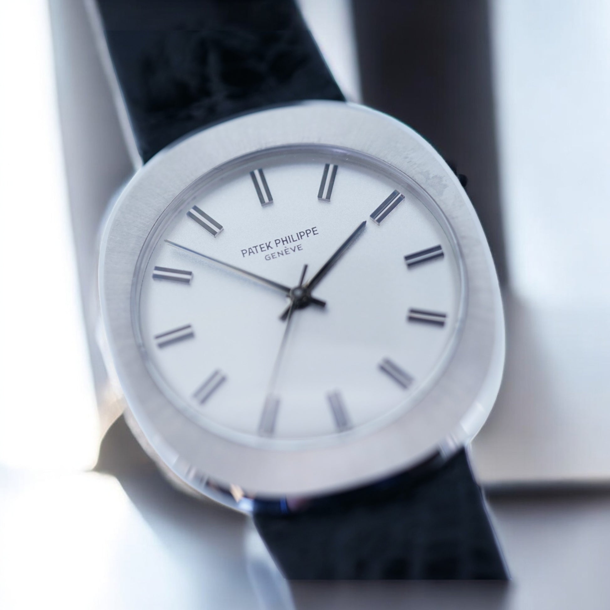 Patek Philippe Ref. 3580 “UFO” NOS Rare Collector'