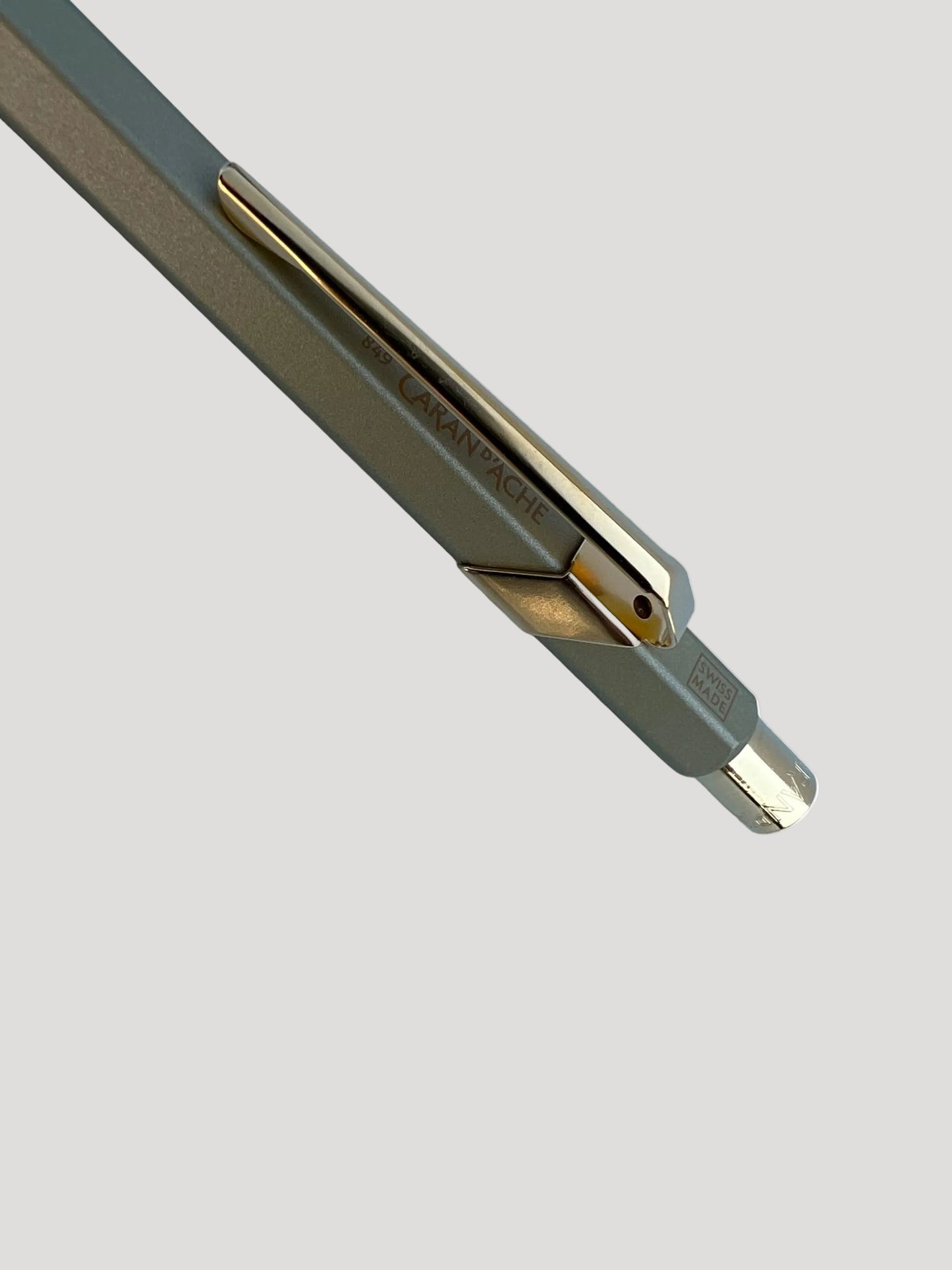 Rolex New Set of 3 Pens in 3 colors / Stylo Caran d'ache for Rolex Rare Collector'