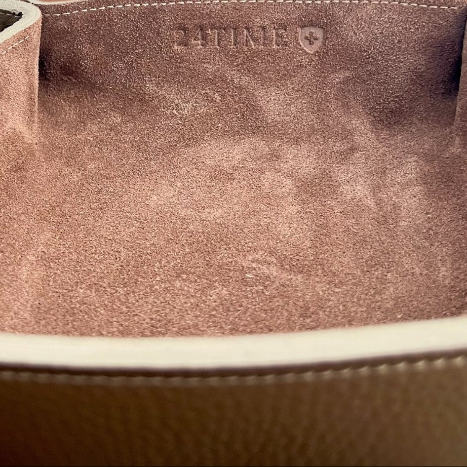 24Time Genève Finest Handmade New Vide-poches in taupe leather