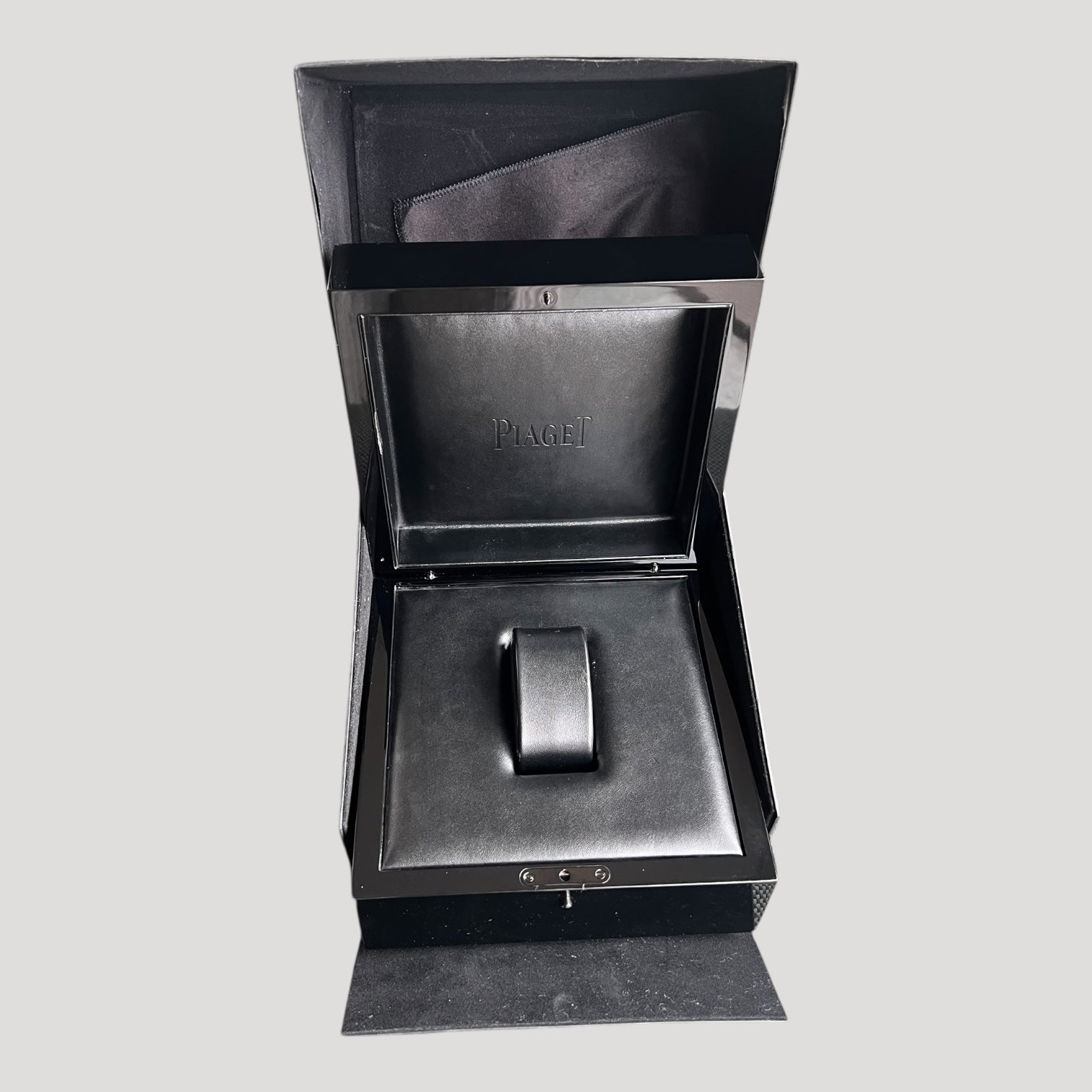 Piaget Large Woden Watch Box / Boîte / Scatola/ Schachtel & Booklets