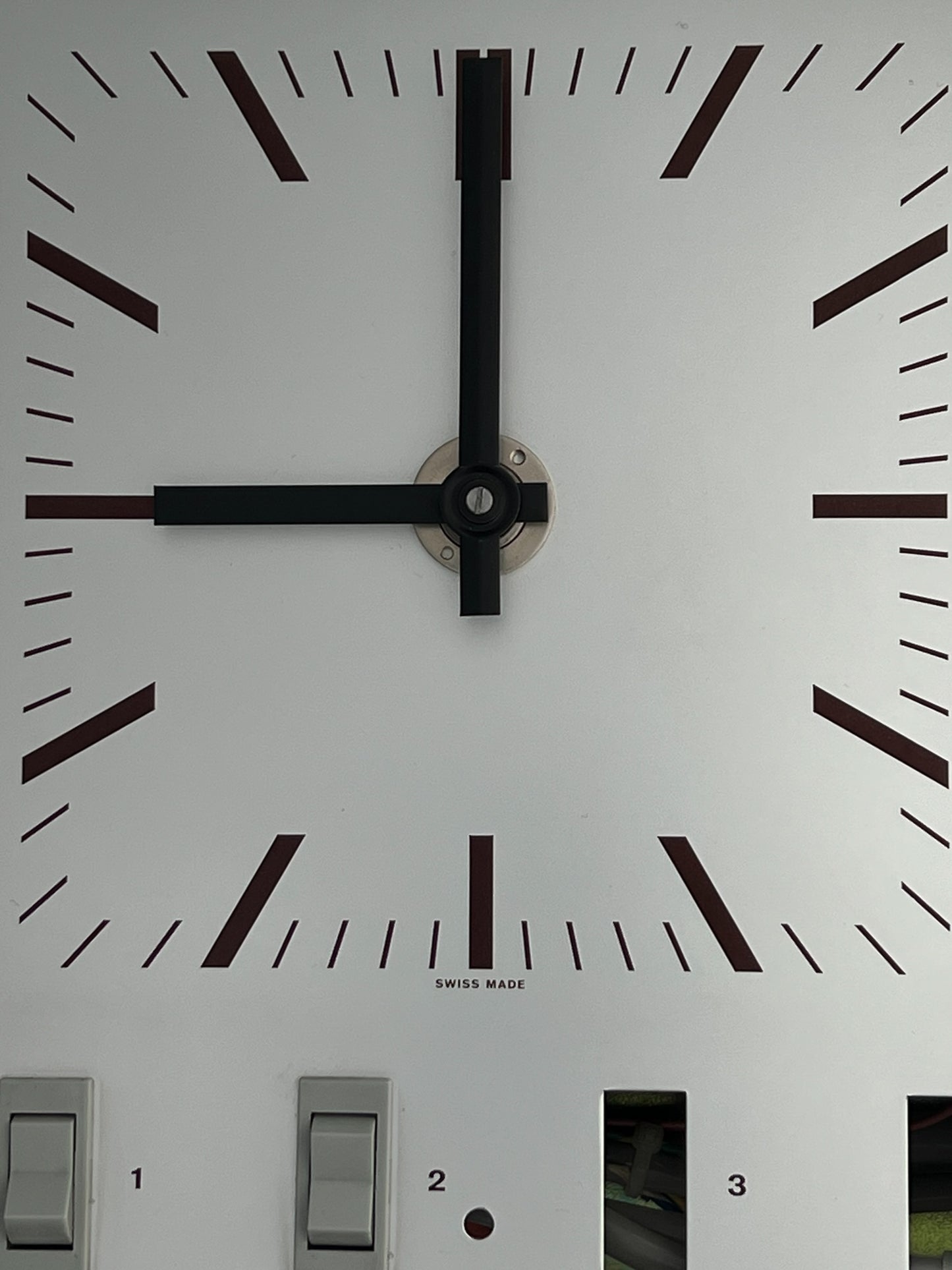 Patek Philippe master.Quartz-M clock from around the mid-1970s.