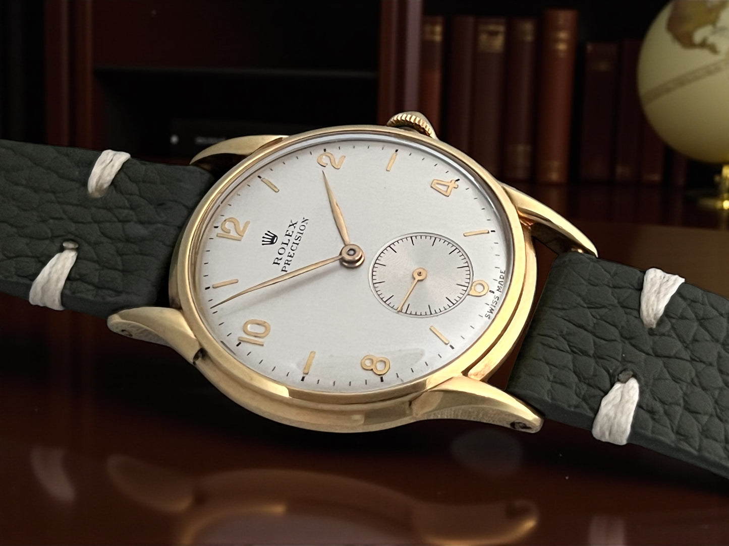 Rolex Vintage Precision Manual Winding 18K Gold 1947’