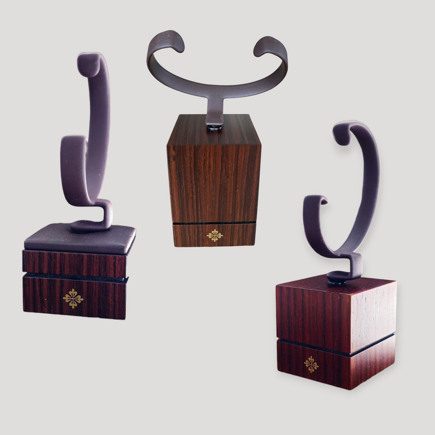 Set of 7 Wood Watch support /présentoir / plot / espositore 