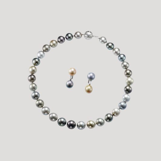 Set of Diamond & Grey cultivated Pearl Necklace Collier & Fitted Pearl Earrings