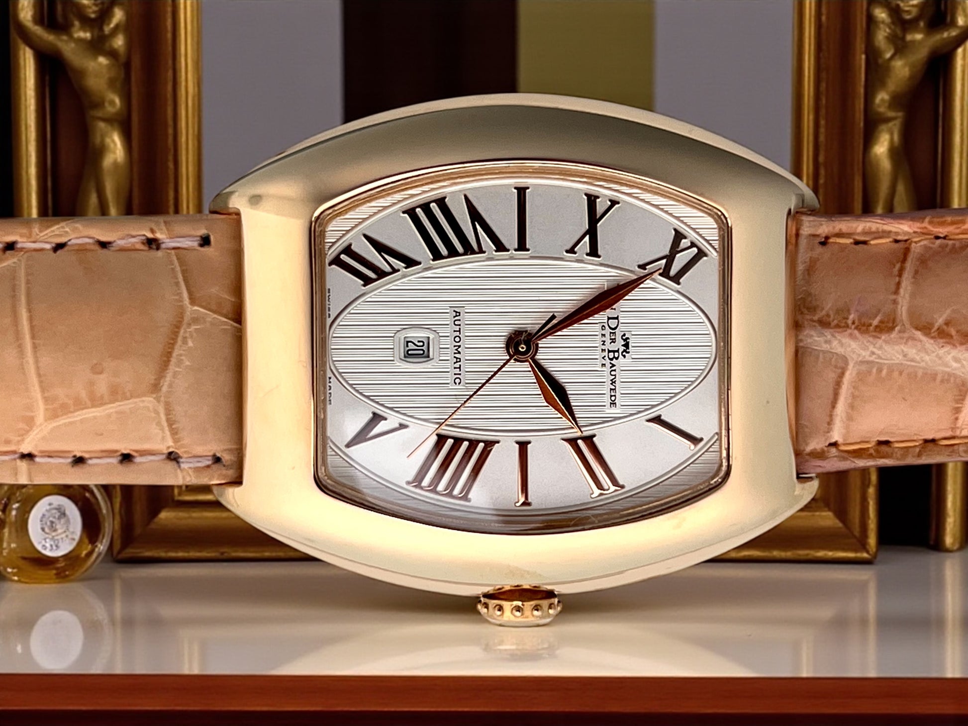 Van Der Bauwede Magnum XS – 18K Rose Gold Automatic Lady’s