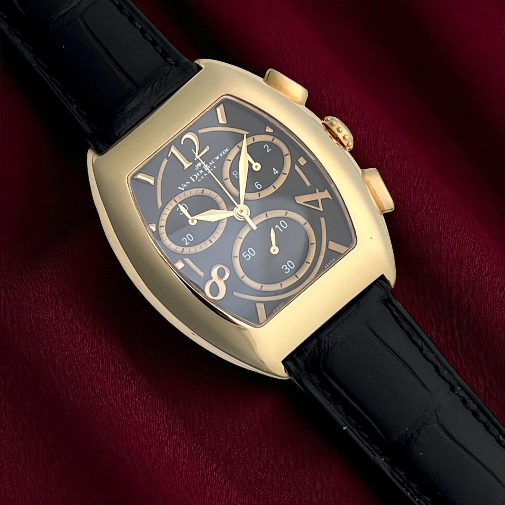 Van Der Bauwede New Magnum XS – 18K Gold Lady’s Discontinued