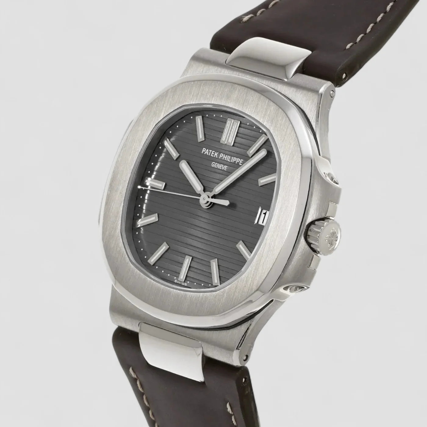 Patek Philippe Nautilus Grey Dial 18K White Gold 5711G-001 New Full Set