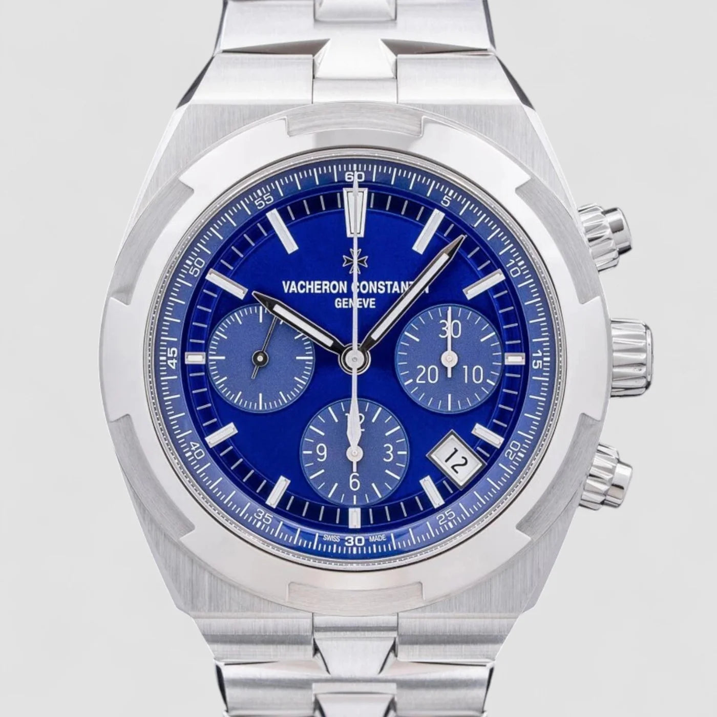 Vacheron Constantin Overseas Chronograph 5520V/210A-B148 New Full Set
