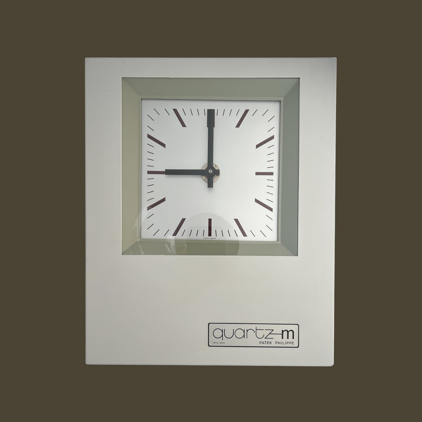 fine and Rare Patek Philippe master.Quartz-M clock from around the mid-1970s.