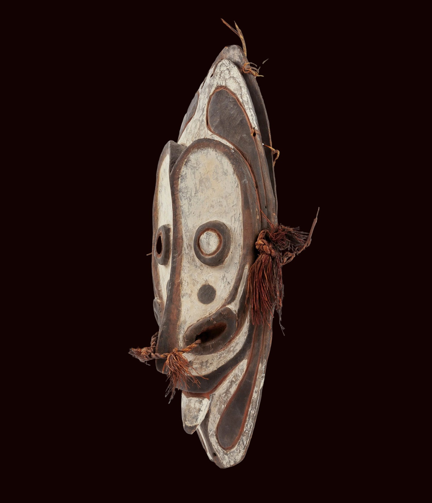Latmul anthropomorphic mask in wood, Sepik, Papua New Guinea; height 51.5 cm