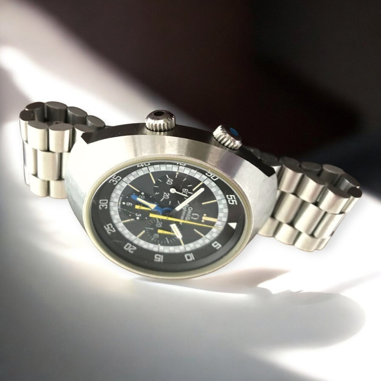 Omega Flightmaster Ref. 145.036/145.013 43mm Vintage Chronograph