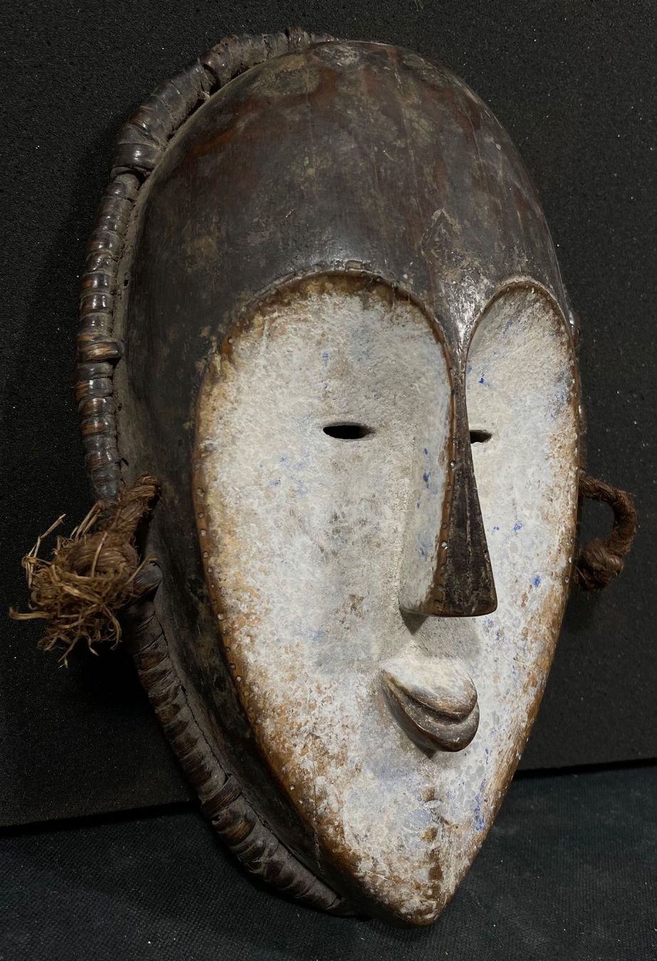 Magnificent Ancient Lega Maske D.R. Kongo