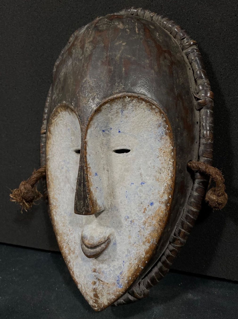 Magnificent Ancient Lega Maske D.R. Kongo