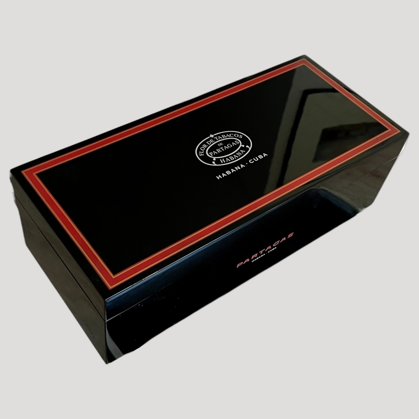 Partagas Large Cave à Cigare Noble Wooden Cigar Box /Zigarrenkiste