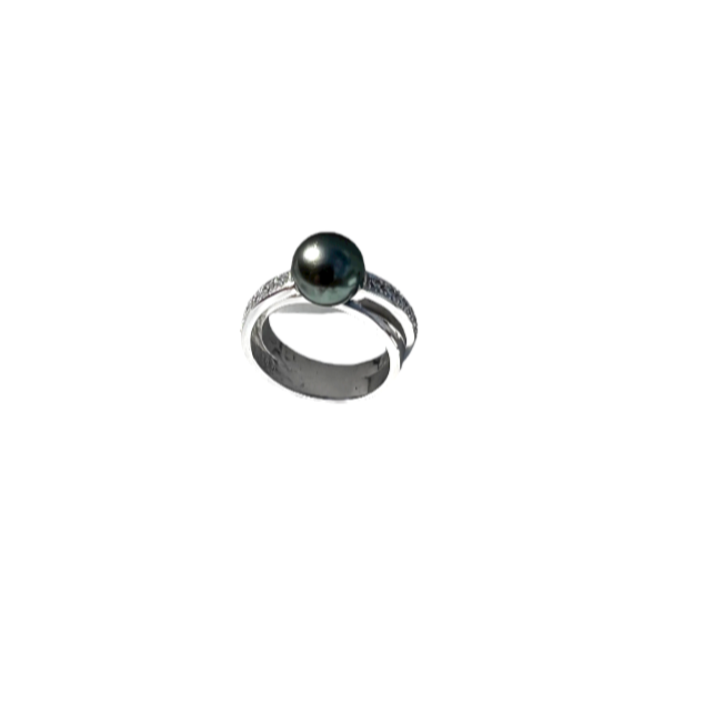 Tahiti Pearl Ring paved with Diamonds