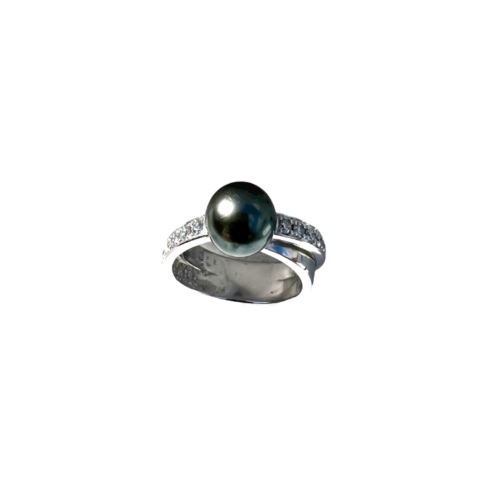 Tahiti Pearl Ring paved with Diamonds